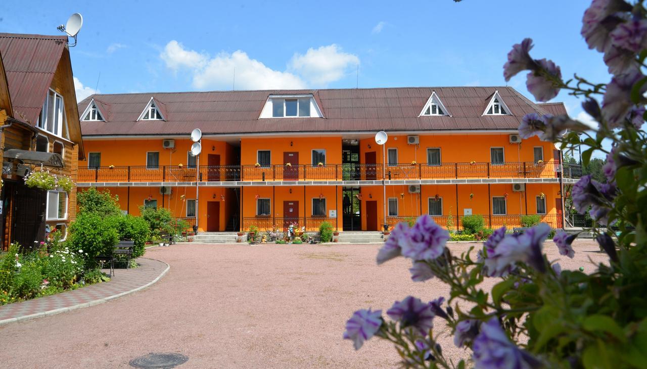 Otel Galicky Dvir Svityaz'